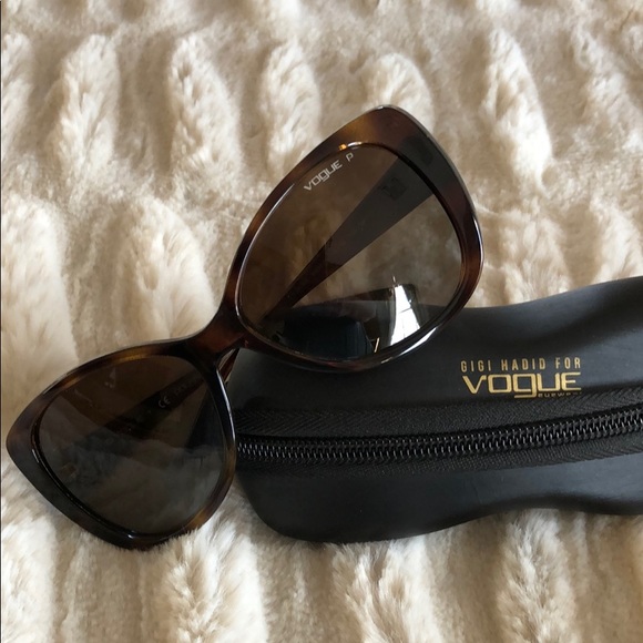 Gorgeous Gigi Hadid for VOGUE Ladies Sunglasses - Picture 5 of 7